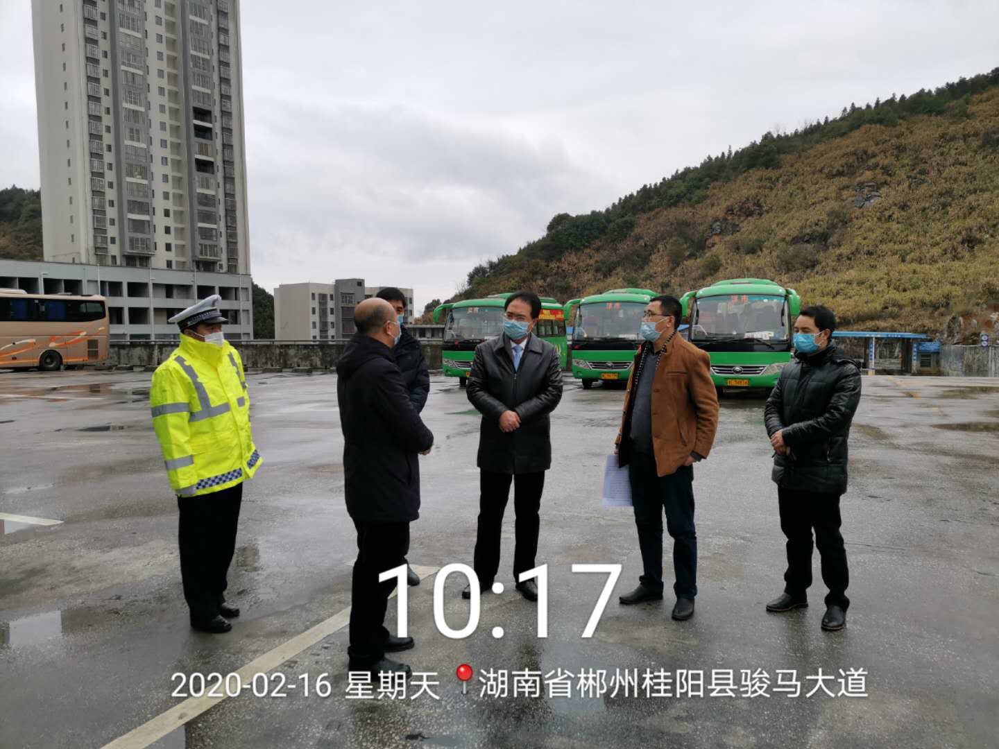 朱陽輝一行到桂陽駿馬亭汽車站檢查指導疫情防控工作